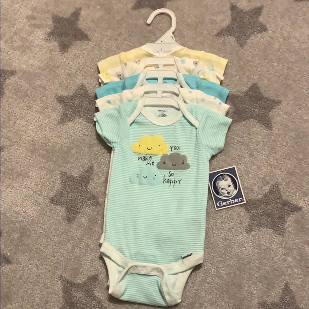 Gerber onsies-5
